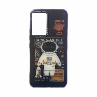 قاب گوشی شیائومی Xiaomi 13 Lite هولوگرامی برند CaseTify محافظ لنز و دکمه فلزی - طرح فضانورد